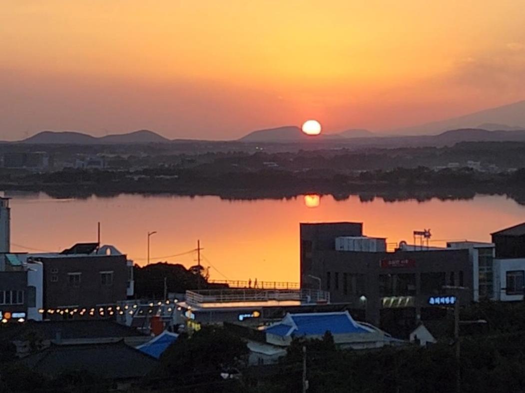 Pureun Jeju Pension Seogwipo Dış mekan fotoğraf