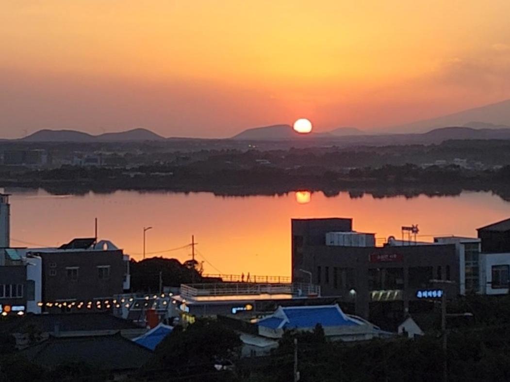 Pureun Jeju Pension Seogwipo Dış mekan fotoğraf
